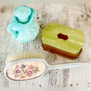 Vanity Vintage Trio Set